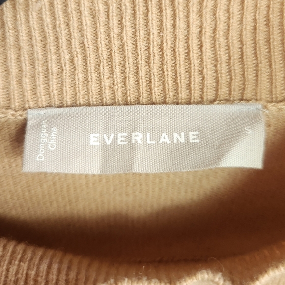 Everlane Preppy Classic Casual Winter Cashmere Mock Neck Sweater Camel Tan Small - Picture 10 of 11
